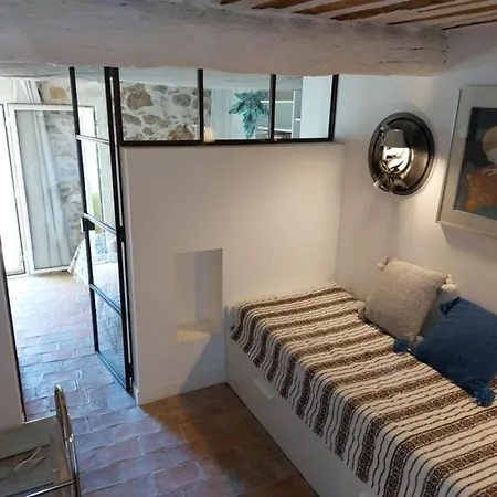 The Magical Of The Cap And The Old Vakantiehuis Antibes
